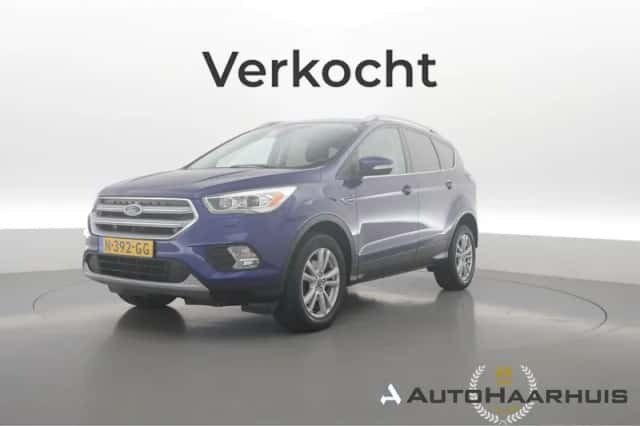Ford Kuga (2017) thumbnail 1