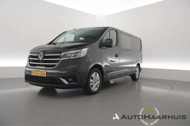 Renault Trafic (2024) thumbnail 1