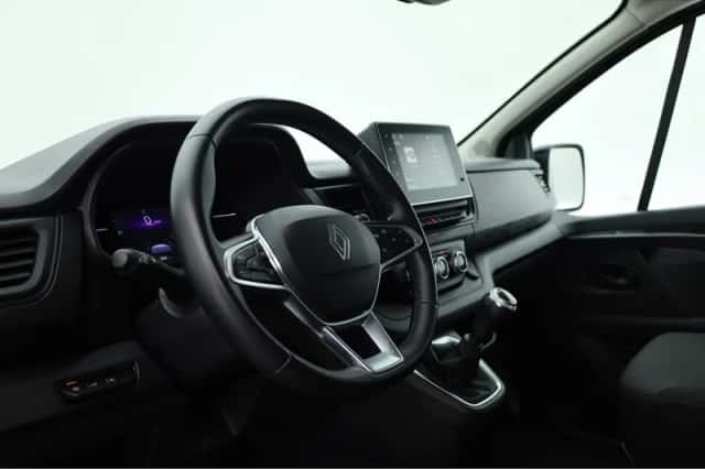 Renault Trafic (2024) thumbnail 6