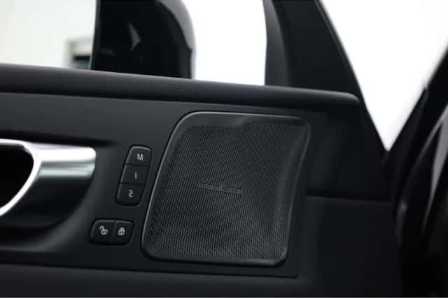 Volvo XC60 (2025) thumbnail 6