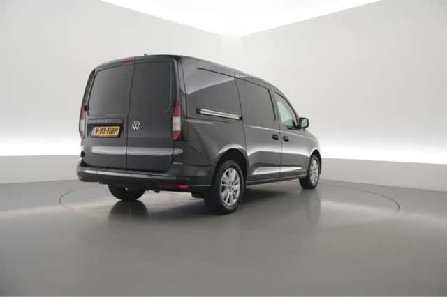 Volkswagen Caddy (2024) thumbnail 2