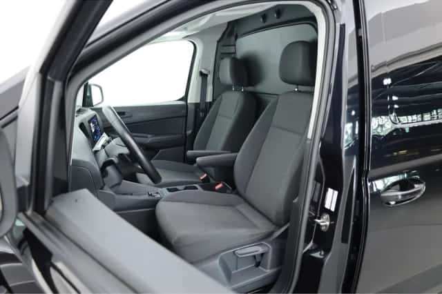 Volkswagen Caddy (2024) thumbnail 3