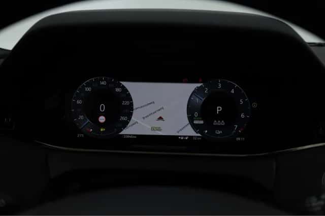 Land Rover Range Rover Evoque (2024) thumbnail 3