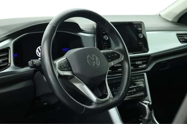 Volkswagen T-Roc (2022) thumbnail 5