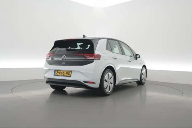 Volkswagen ID.3 (2020) thumbnail 2