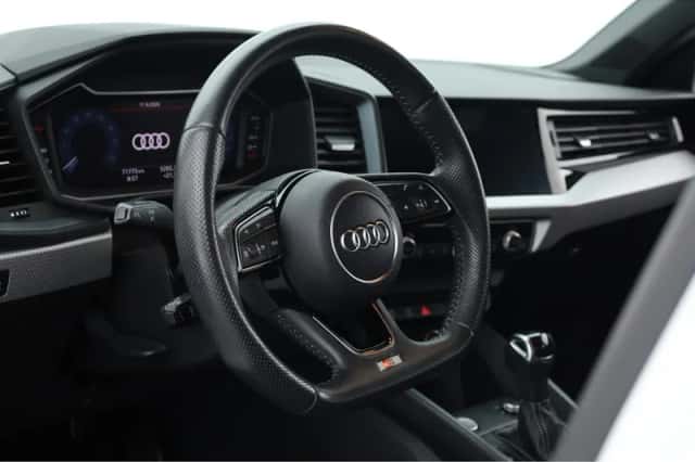 Audi A1 (2019) thumbnail 6