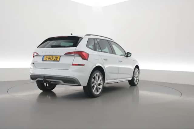 Škoda Kamiq (2021) thumbnail 2