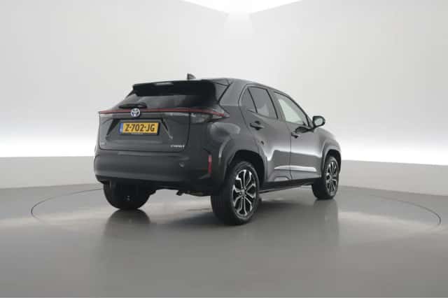 Toyota Yaris Cross (2023) thumbnail 2