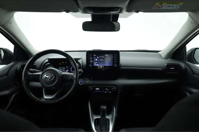 Toyota Yaris (2022) thumbnail 6