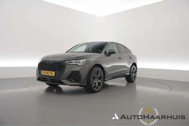Audi Q3 Sportback (2024) thumbnail 1