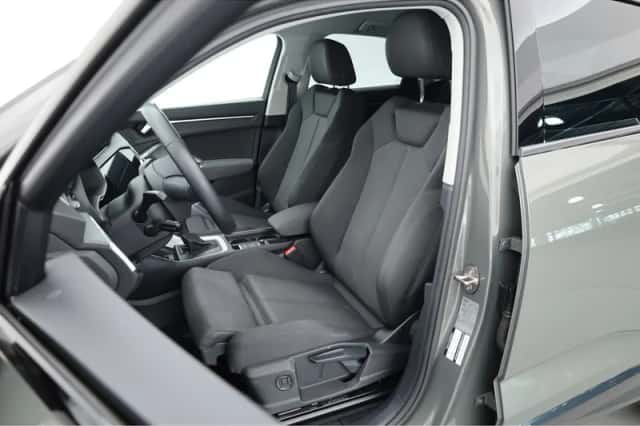 Audi Q3 Sportback (2024) thumbnail 3