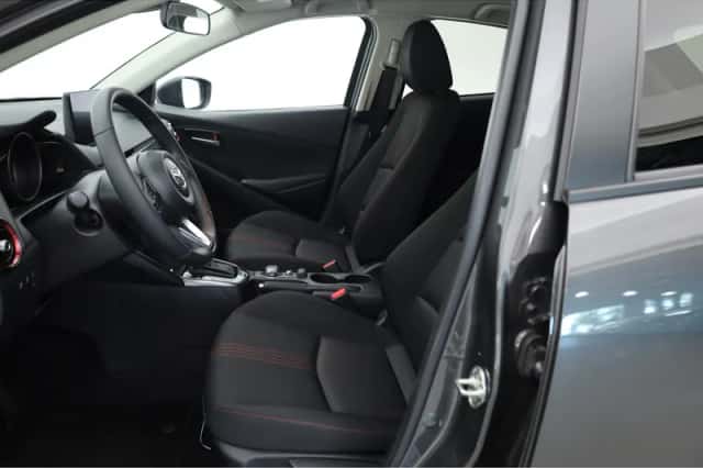 Mazda 2 (2023) thumbnail 3