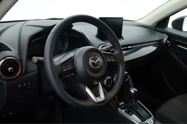 Mazda 2 (2023) thumbnail 5