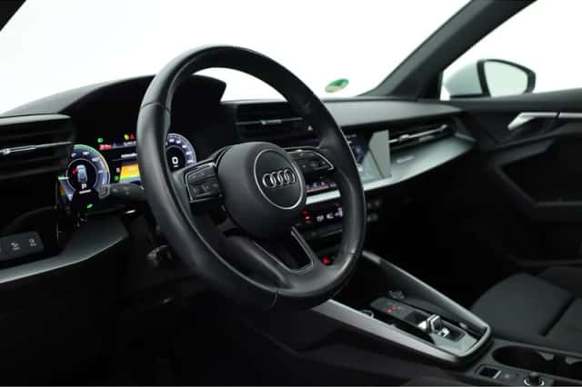 Audi A3 (2022) thumbnail 6