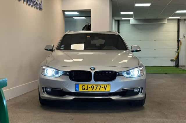 BMW 3-Serie (2015) thumbnail 2