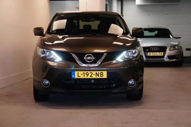 Nissan Qashqai (2016) thumbnail 2