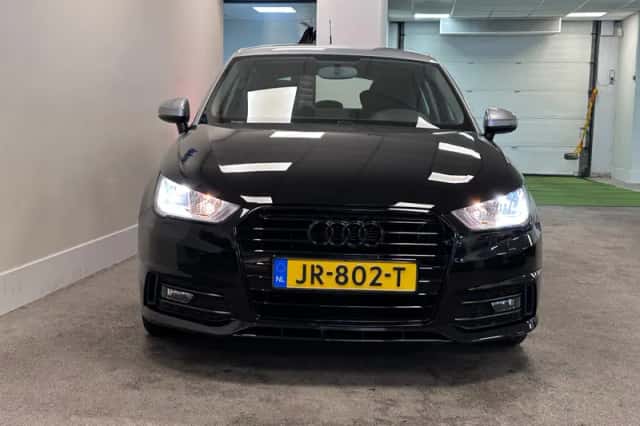 Audi A1 (2016) thumbnail 2