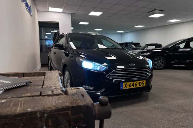 Ford Focus (2015) thumbnail 3