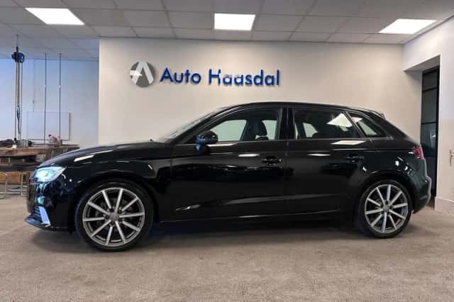 Audi A3 (2019) thumbnail 4