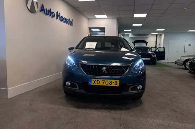Peugeot 2008 (2018) thumbnail 2