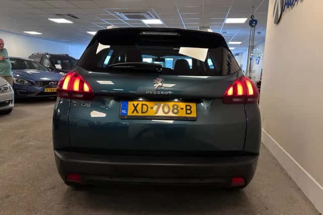 Peugeot 2008 (2018) thumbnail 5