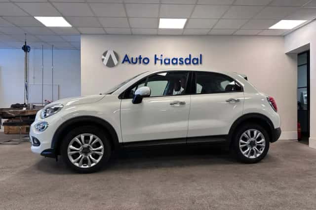 Fiat 500X (2016) thumbnail 4