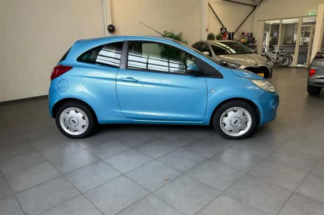 Ford Ka (2010) thumbnail 5