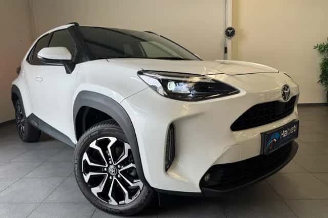 Toyota Yaris Cross (2025) thumbnail 1