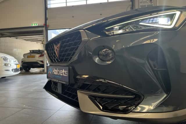 CUPRA Formentor (2022) thumbnail 5
