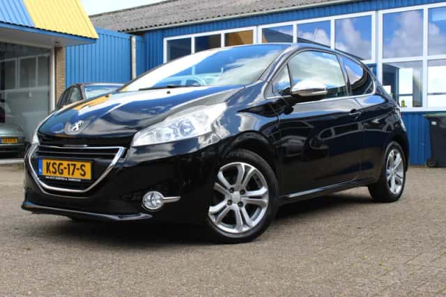 Peugeot 208 (2014) thumbnail 1