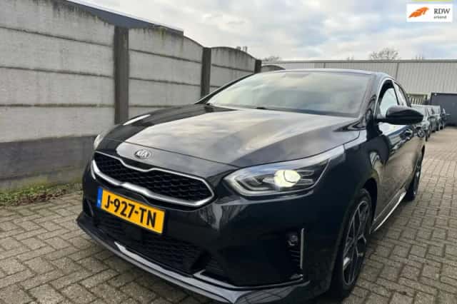 Kia ProCeed (2020) thumbnail 1