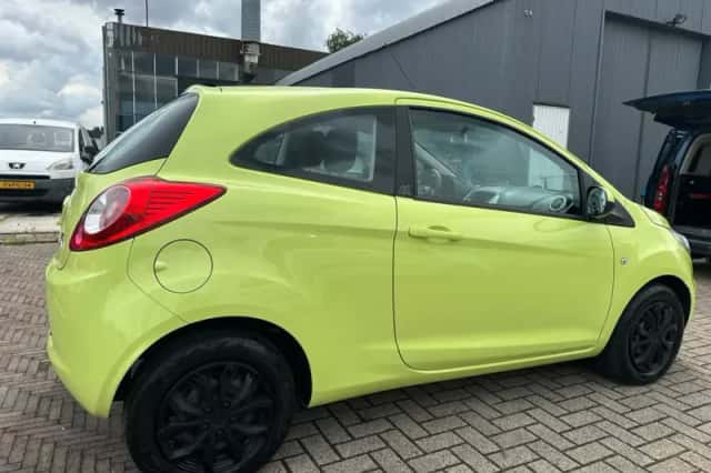 Ford Ka (2011) thumbnail 4