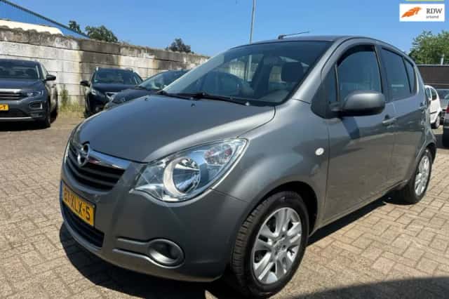 Opel Agila (2012) thumbnail 1