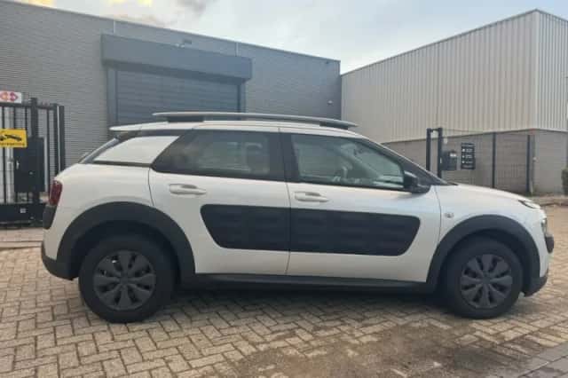Citroën C4 Cactus (2014) thumbnail 3