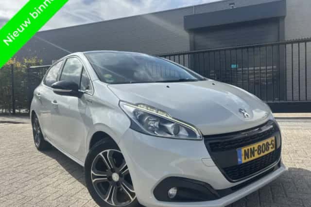 Peugeot 208 (2017) thumbnail 1