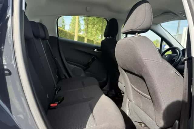 Peugeot 208 (2017) thumbnail 5