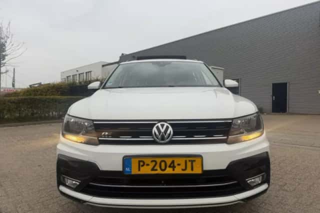 Volkswagen Tiguan (2017) thumbnail 4