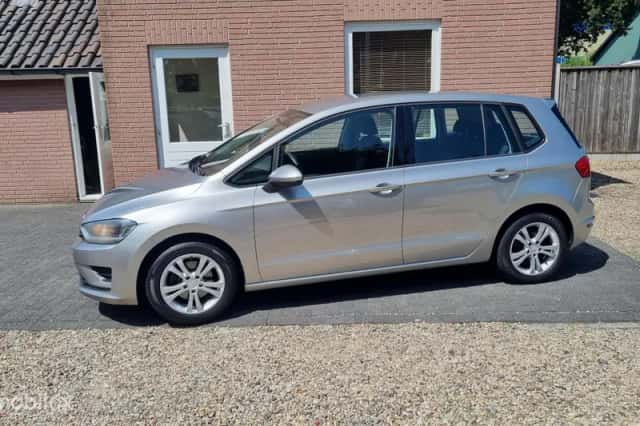 Volkswagen Golf Sportsvan (2014) thumbnail 2