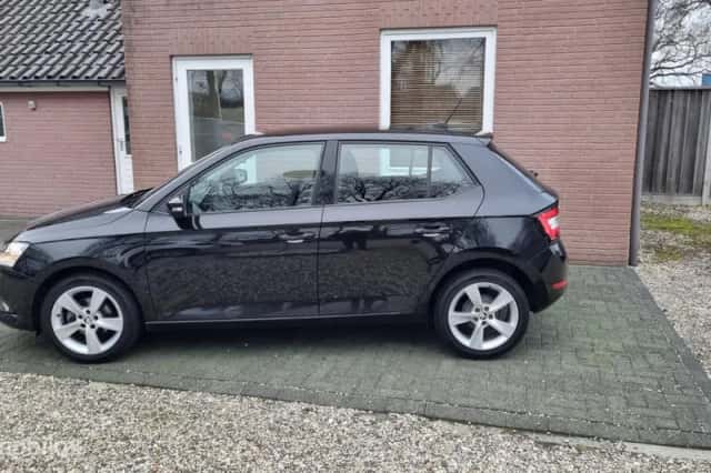 Škoda Fabia (2019) thumbnail 2
