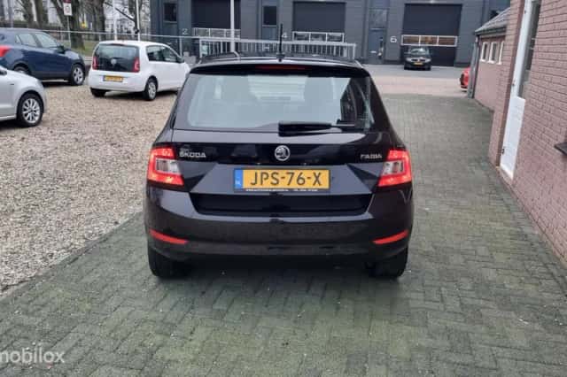 Škoda Fabia (2019) thumbnail 3