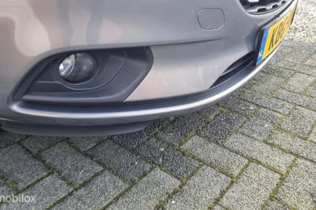 Opel Corsa (2015) thumbnail 6