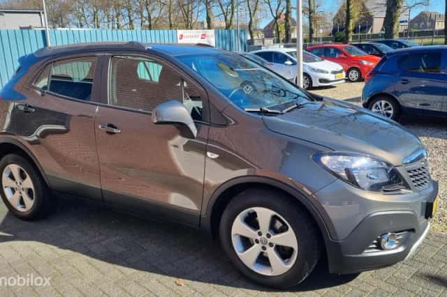 Opel Mokka (2015) thumbnail 4