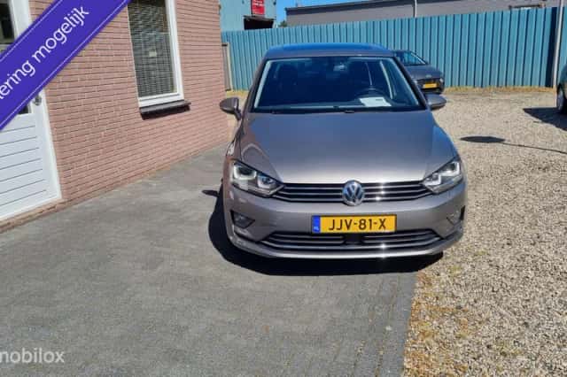 Volkswagen Golf Sportsvan (2015) thumbnail 1