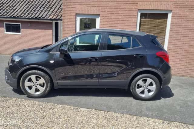 Opel Mokka (2014) thumbnail 3