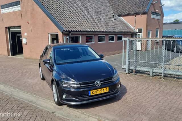Volkswagen Polo (2018) thumbnail 1