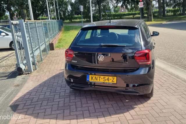 Volkswagen Polo (2018) thumbnail 3