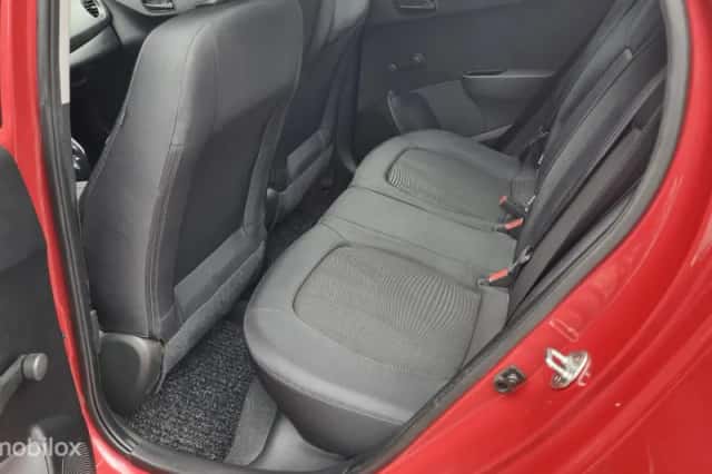Hyundai i10 (2017) thumbnail 6