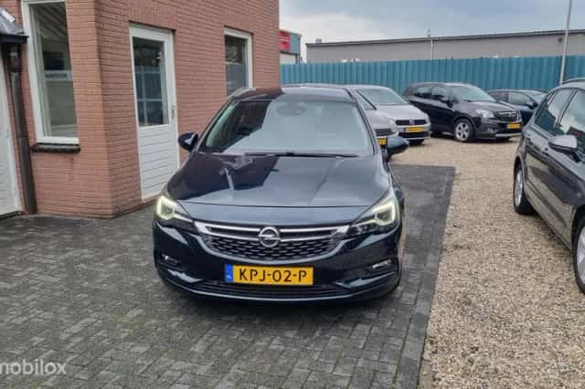 Opel Astra (2019) thumbnail 1