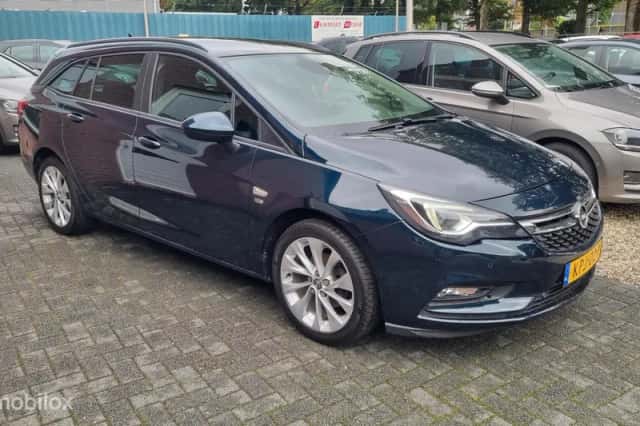 Opel Astra (2019) thumbnail 2