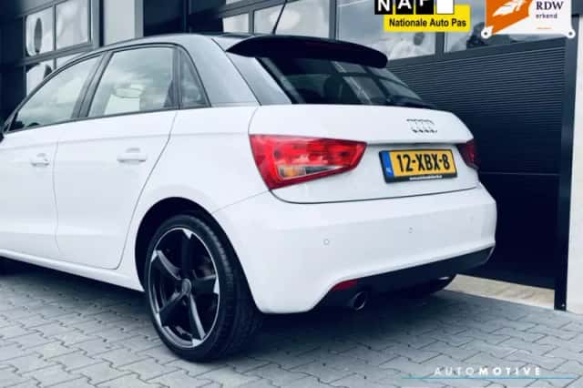 Audi A1 (2012) thumbnail 6